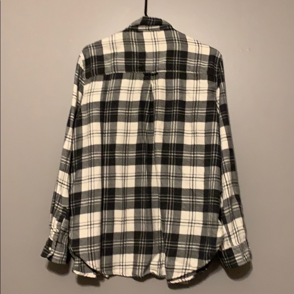 American eagle long sleeve flannel. Size XL. Euc.